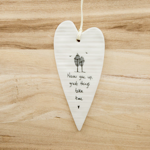 Never give up - Long Heart Porcelain Hanger