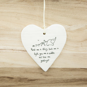 Read me a story -Round Heart Porcelain Hanger